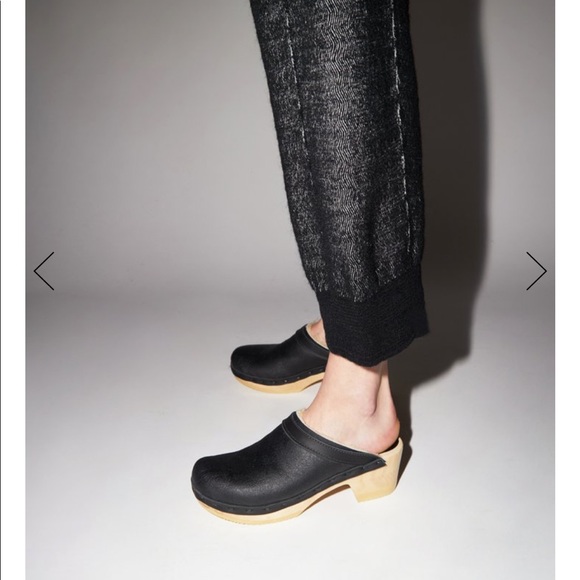 No. 6 Shoes - No. 6 Dakota Shearling Clog Black Ink Aviator